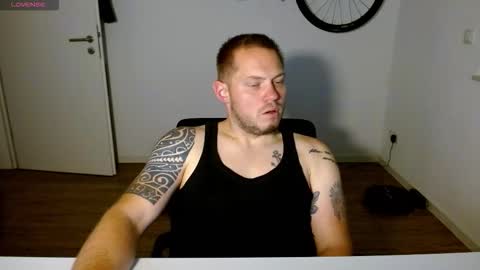 x19marco93x online show from October 2025 07:11:02 PM