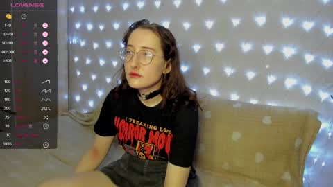 Snapshot of x_purr_agatha_x chatting on January 2025 02:46:02 AM Agatha online show from January 2025 02:46:02 AM