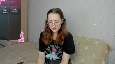 Snapshot of x_purr_agatha_x chatting on October 2025 02:21:02 AM Agatha online show from October 2025 02:21:02 AM