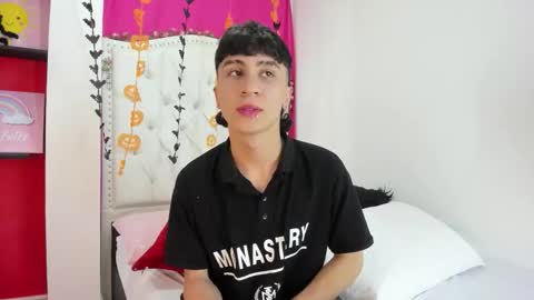 Snapshot of xaandergrey chatting on October 2025 08:18:02 PM xaanderGrey online show from October 2025 08:18:02 PM