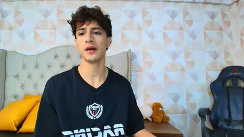 xam_collen online show from October 2025 02:18:02 PM