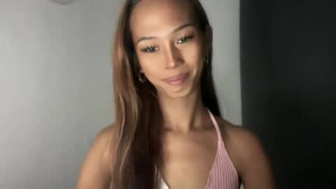 Cassandra online show from November 2025 05:22:01 PM