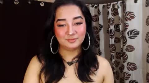 Nira   NOT INTO CHEAP GUYS  online show from January 2025 08:52:02 PM