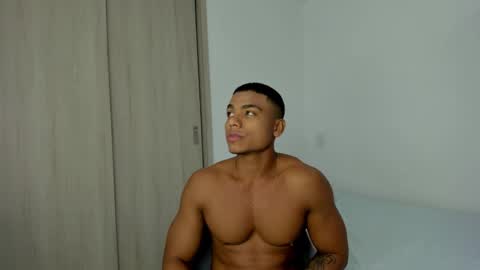 Snapshot of xavier_colleman chatting on January 2025 11:15:01 PM Xavier online show from January 2025 11:15:01 PM