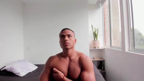 Snapshot of xavier_colleman chatting on February 2025 12:44:01 PM Xavier online show from February 2025 12:44:01 PM