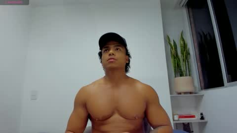 Snapshot of xavier_colleman chatting on October 2025 01:06:02 AM Xavier online show from October 2025 01:06:02 AM