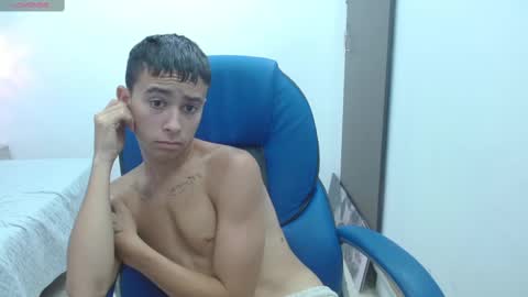 xavii_18_ online show from January 2025 03:07:01 PM