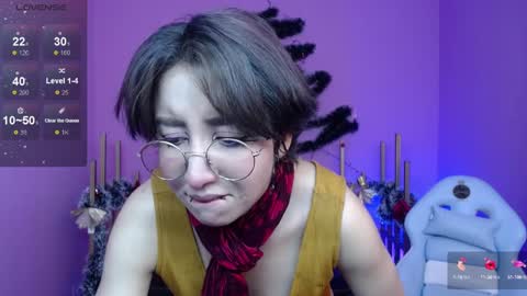Xayah online show from December 2024 01:06:02 PM
