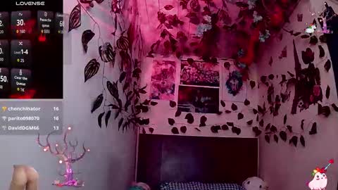 Snapshot of xayah_777 chatting on November 2025 05:51:02 AM Xayah 777 online show from November 2025 05:51:02 AM