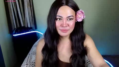 Snapshot of xcalisthra_69x chatting on November 2025 06:45:02 PM Godess Lucy online show from November 2025 06:45:02 PM