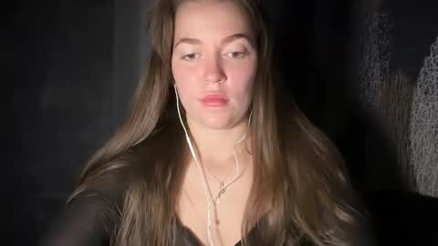 xcharliesa online show from September 2025 07:14:01 PM