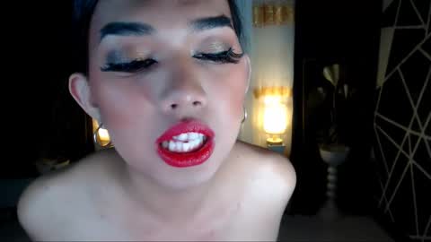Candy Lily online show from December 2024 12:18:01 AM