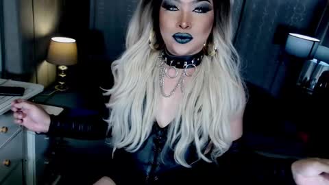 Snapshot of xdirtyflirtyx chatting on November 2025 06:21:01 PM Zhavia online show from November 2025 06:21:01 PM