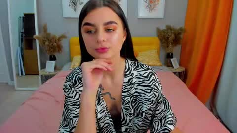 Emma online show from February 2025 04:35:01 PM