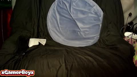 xgamerboyx online show from October 2025 03:18:02 AM