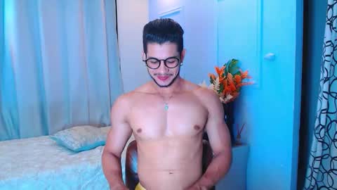 MICHAEL HUGE online show from September 2025 11:39:02 PM