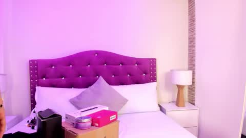 Snapshot of ximena_vasquez8 chatting on October 2025 03:18:02 AM Xime online show from October 2025 03:18:02 AM