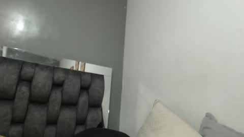 ximenaarango online show from September 2025 07:36:01 PM
