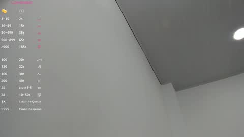 Xiomy online show from September 2025 12:28:01 PM