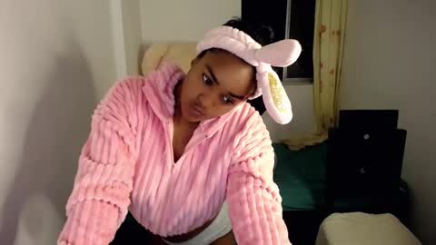 xiomy winklar online show from December 2024 12:57:02 AM