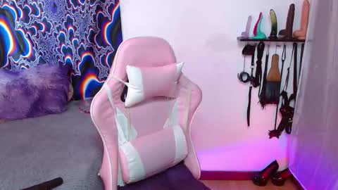 xizette online show from October 2025 05:09:01 PM