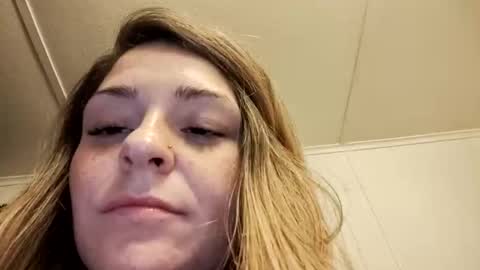 Snapshot of xkittymeowz chatting on November 2025 08:11:02 AM xkittymeowz online show from November 2025 08:11:02 AM