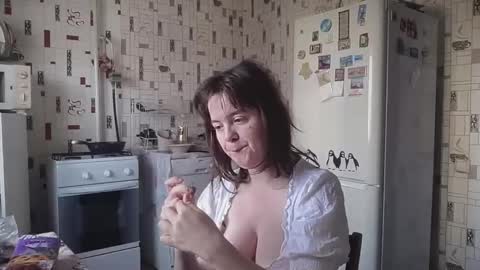 Luna online show from November 2025 06:34:01 AM