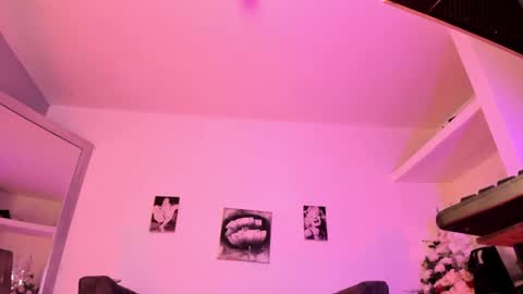 xmistresspervet online show from October 2025 01:22:01 PM