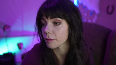Bella Bondai online show from December 2024 06:52:01 AM