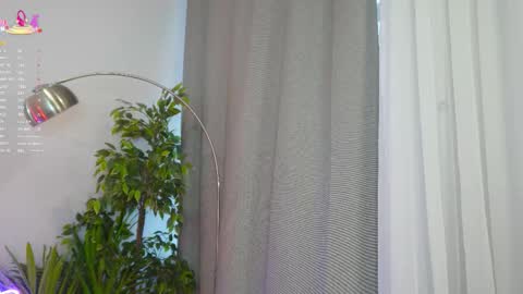 Milana online show from October 2025 06:58:02 AM