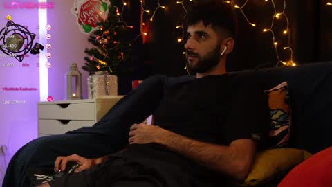 XoRylan online show from December 2024 07:10:01 PM