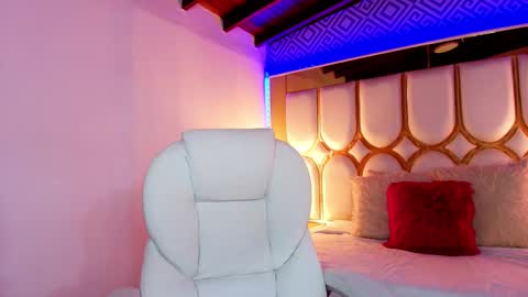 Katherine  Rose online show from February 2025 02:53:01 PM
