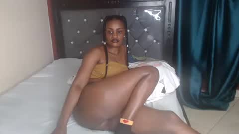 Snapshot of xowie1 chatting on November 2025 04:31:02 PM Xoe online show from November 2025 04:31:02 PM