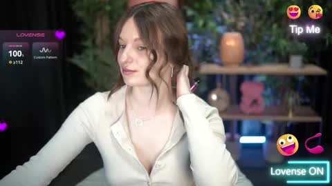 Snapshot of xoxo_molly chatting on November 2025 12:10:01 AM xoxo_molly online show from November 2025 12:10:01 AM