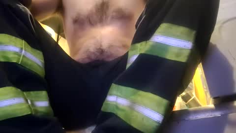 Snapshot of xploringus1 chatting on October 2025 02:28:02 PM Xploringus online show from October 2025 02:28:02 PM