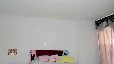 Femboy Exotic online show from October 2025 07:26:02 PM