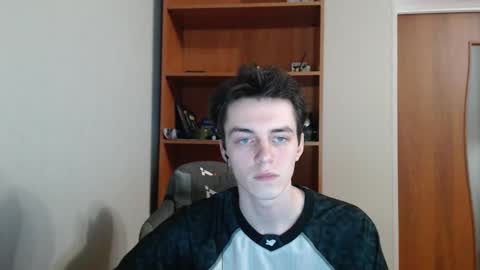 Snapshot of xtraqqq chatting on October 2025 09:13:01 PM traqqq online show from October 2025 09:13:01 PM