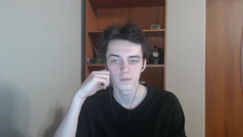 Snapshot of xtraqqq chatting on November 2025 08:08:01 PM traqqq online show from November 2025 08:08:01 PM