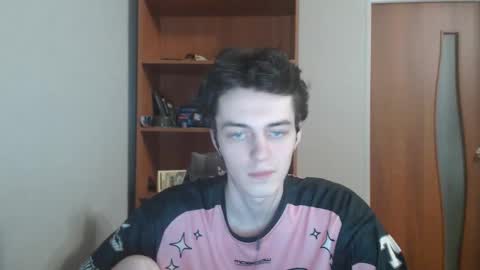 Snapshot of xtraqqq chatting on November 2025 07:24:02 PM traqqq online show from November 2025 07:24:02 PM