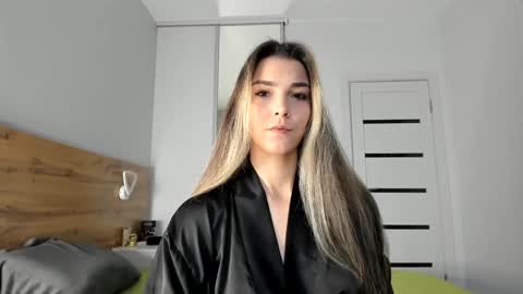 Snapshot of xvsesss chatting on September 2025 01:33:02 AM LagerthaLove online show from September 2025 01:33:02 AM