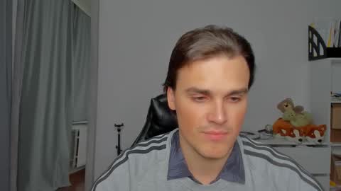 Snapshot of xx_raul_xx_ chatting on September 2025 11:41:02 PM raul online show from September 2025 11:41:02 PM