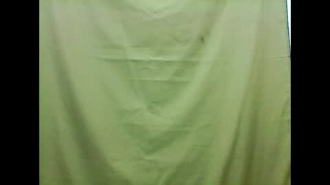 Snapshot of xx_winwin_xx chatting on October 2025 01:25:01 AM Mariel online show from October 2025 01:25:01 AM