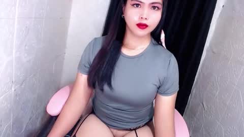 Snapshot of xxhotsexydivinexx chatting on November 2025 11:59:01 PM divine online show from November 2025 11:59:01 PM