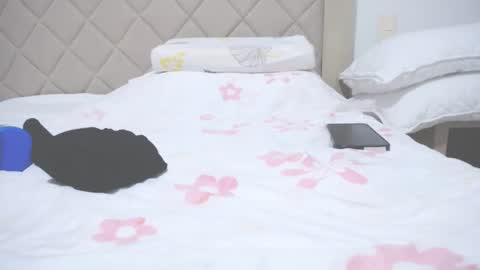 xxiisshi online show from February 2025 01:26:01 AM