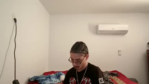 XxJasoneecxX online show from January 2025 10:23:02 AM