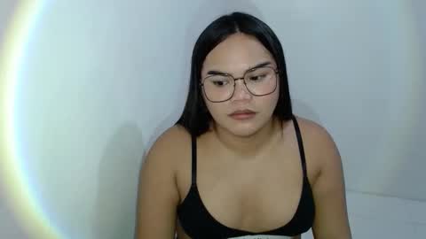 Kylie Smith online show from September 2025 11:54:01 AM