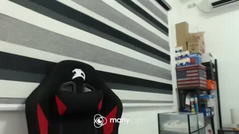 Snapshot of xxmonsterbigcockxx chatting on January 2025 02:51:02 PM Kaycee online show from January 2025 02:51:02 PM