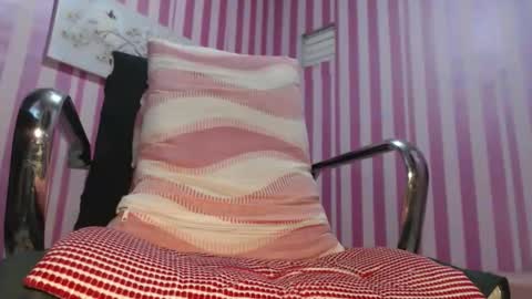 Snapshot of xxrowenatastycockforyouxx chatting on November 2025 04:23:01 AM xxrowenatastycockforyouxx online show from November 2025 04:23:01 AM