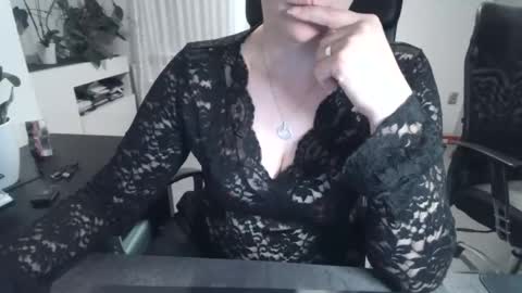 Susi online show from September 2025 04:51:02 PM
