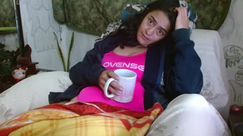 Snapshot of xxx_morena chatting on February 2025 04:15:01 AM   LILI  online show from February 2025 04:15:01 AM